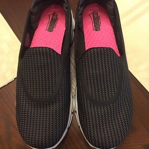 Skechers Women's GOwalk 3