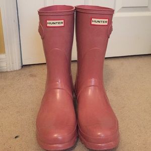 Pink hunter rainboots