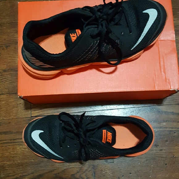 Nike Other - ** 🛇🛇🛇 SOLD 🛇🛇🛇** Nike Kids sneakers