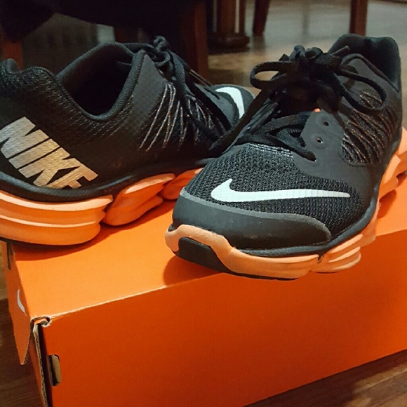 ** 🛇🛇🛇 SOLD 🛇🛇🛇** Nike Kids sneakers - Picture 2 of 4