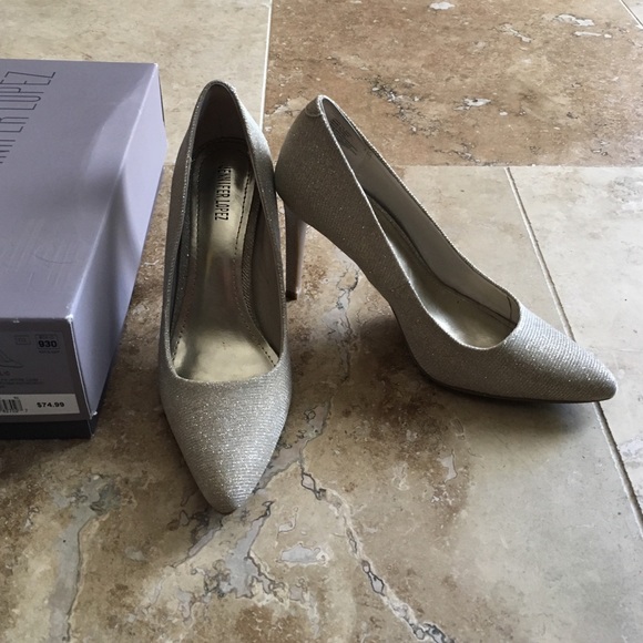 💕 Two toned silver/gold Metallic Heels size 7.5