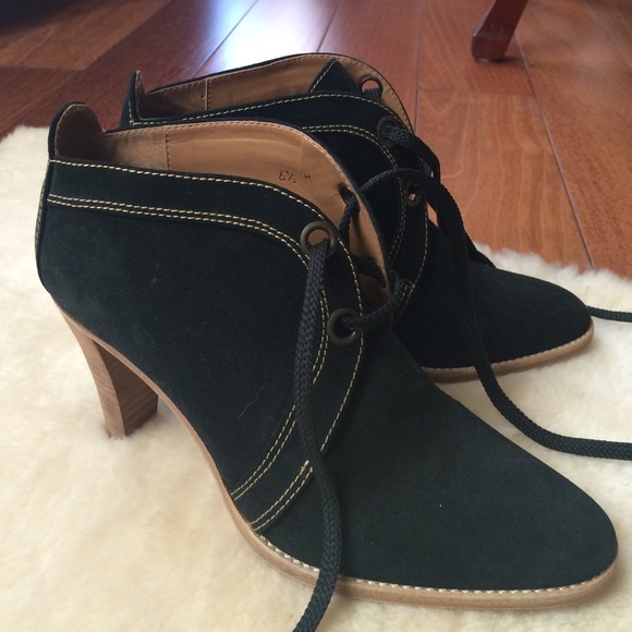 Michael Kors Shoes - Michael KORS Suede Lace Up Booties Size 6.5