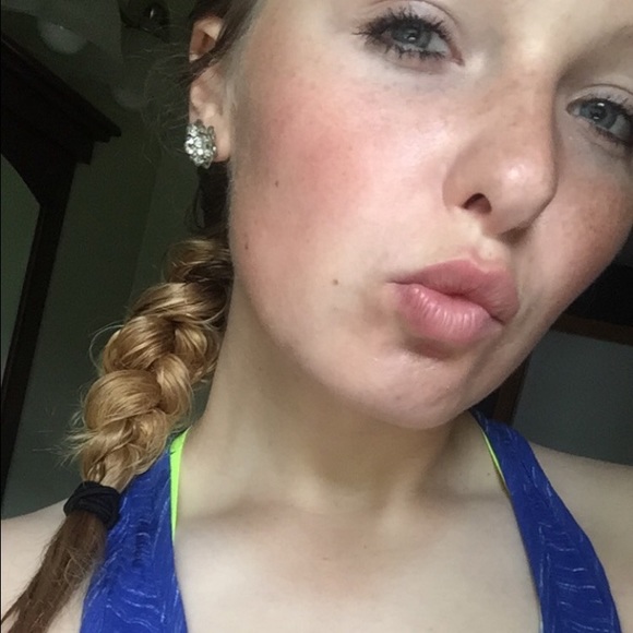 Meet your Posher, Samantha - Picture 1 of 1