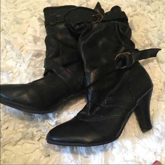 Black heel boots