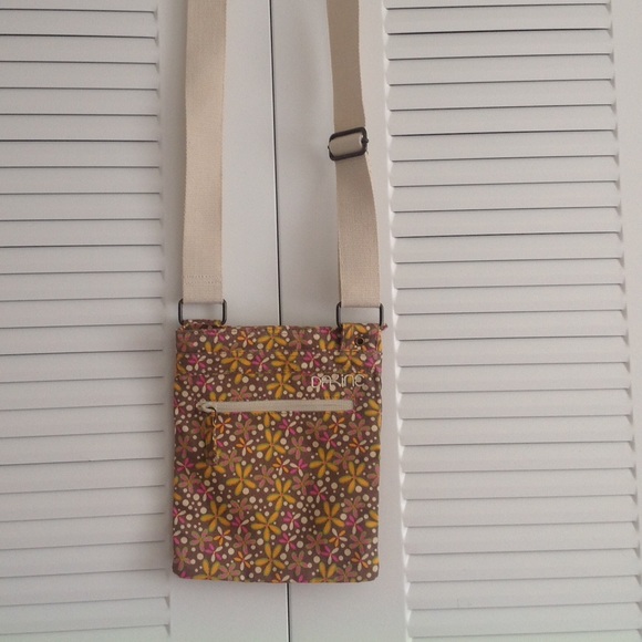 Dakine Crossbody