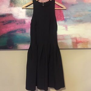Black, pleated lululemon summer dress!