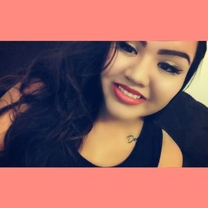 Meet your Posher, Amber