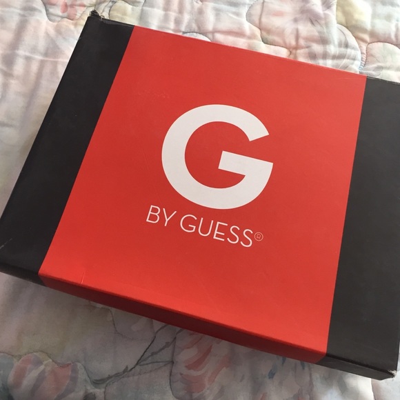 Guess boots