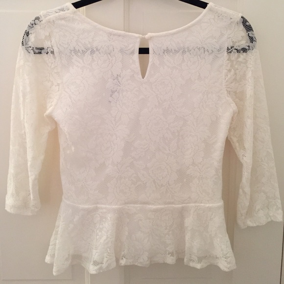 kirra white lace peplum crop top - Picture 2 of 4