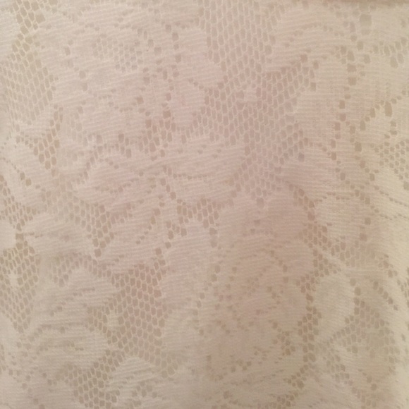 kirra white lace peplum crop top - Picture 3 of 4