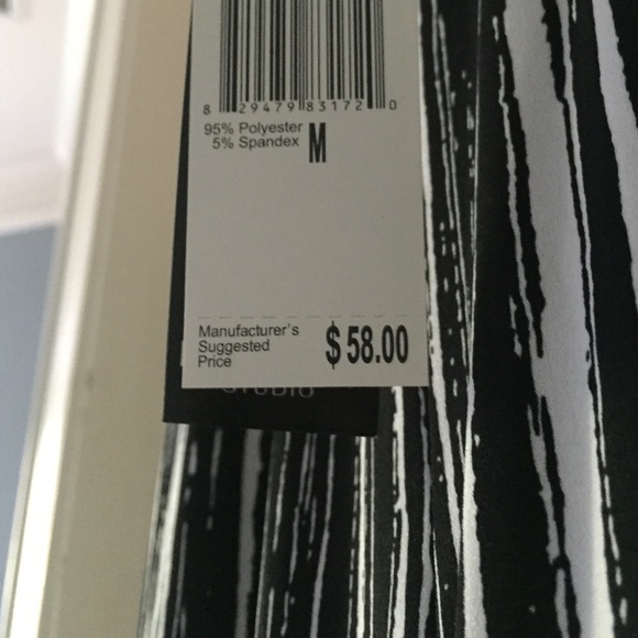 Black and White Striped Palazzo Pants - Picture 3 of 3