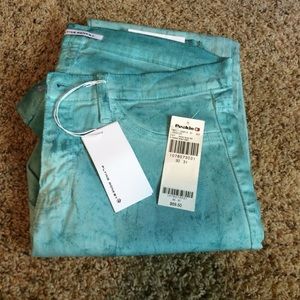New with tags colored Buckle Jeans
