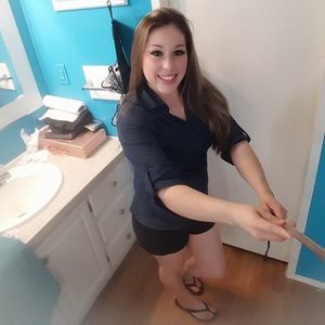 Meet your Posher, Angela