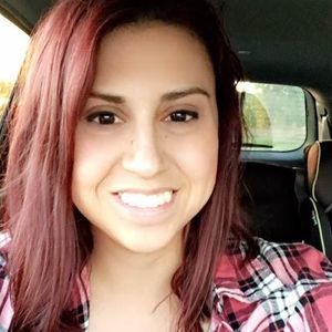 Meet your Posher, Elise