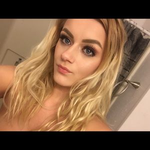 Meet your Posher, Felicity