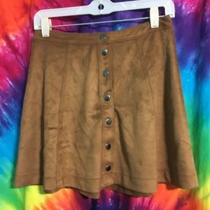 buttoned skirt