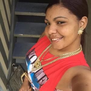 Meet your Posher, Xiomara