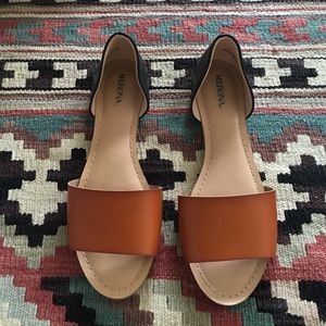 Black and cognac sandals