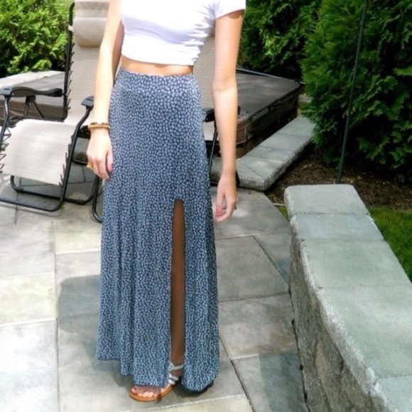 Brandy Melville maxi skirt - Picture 1 of 2