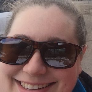 Meet your Posher, Whitney