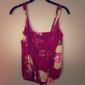 ABERCROMBIE & FITCH RED FLOWER TANK CROCHET XS