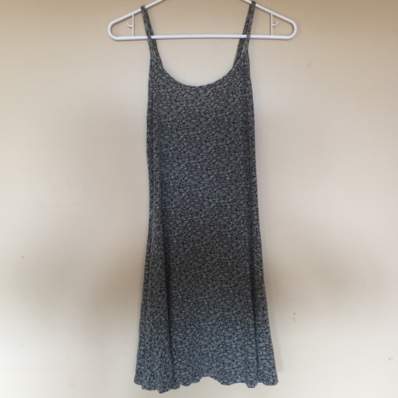 Brandy Melville blue floral dress - Picture 2 of 2