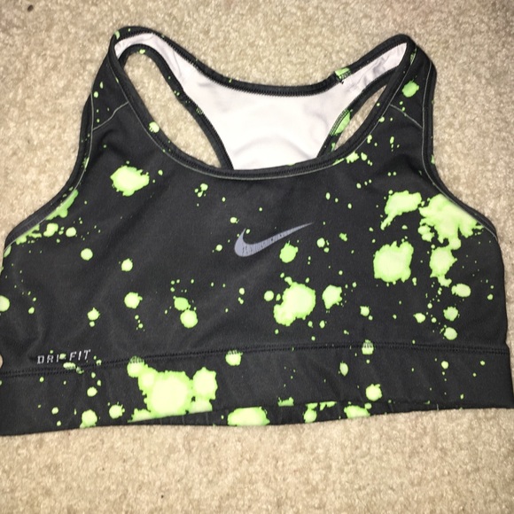 NIKE sports bra