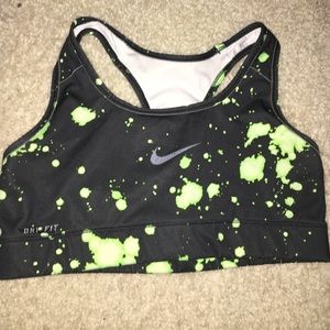 NIKE sports bra