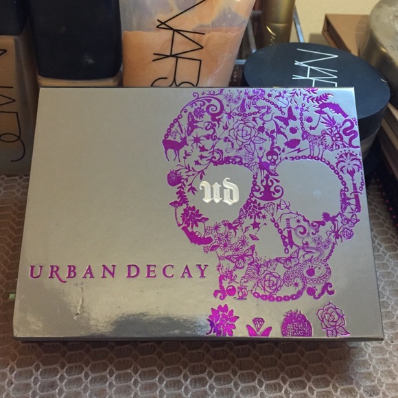 Urban Decay limited edition Ammo palette