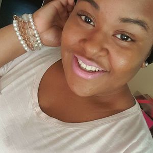 Meet your Posher, Bria