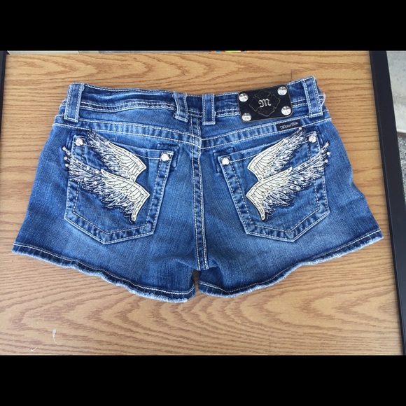 Angel wing Miss Me shorts size 30