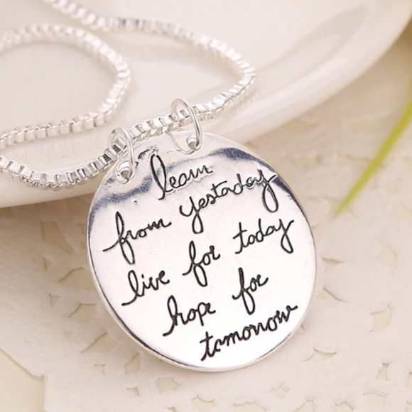 5⭐️ Silver Live the life you love Necklace - Picture 3 of 3