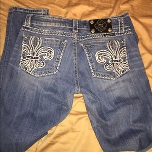 Size 27 Miss Me jeans