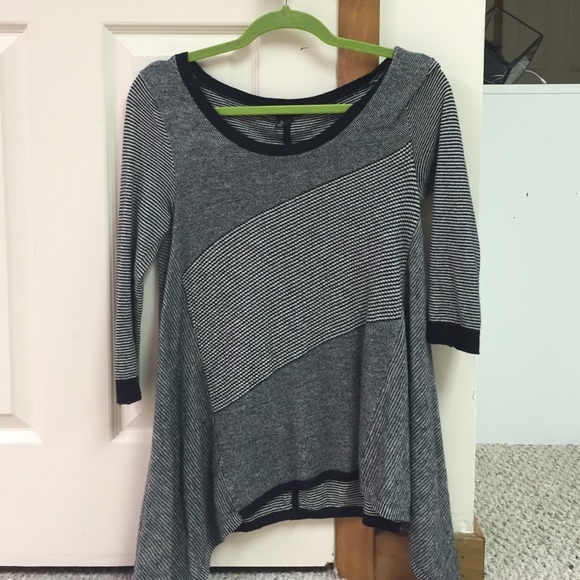 Black and white cashmere sweater from Club Monaco