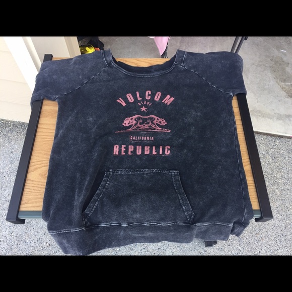 Volcom California Republic sweatshirt size XL