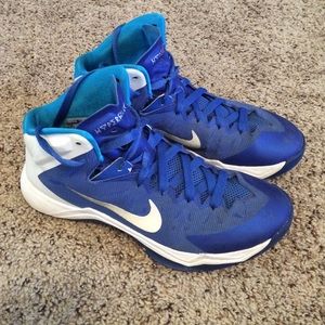 Nike hyperquickness basketball shoes
