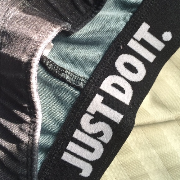 NIKE JUST DO IT LEGGINGS