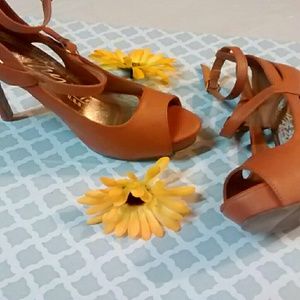 Cathy Jean High Heels Beige size 8W