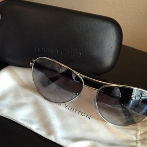 LOUIS VUITTON CONSPIRATION PILOTE SUNGLASSES