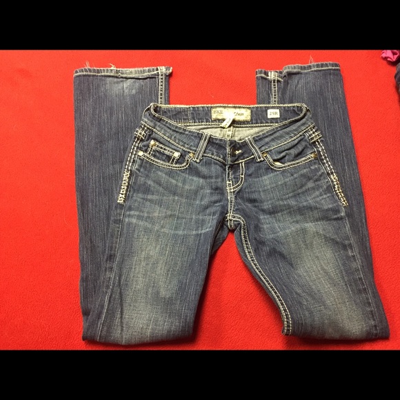Boot cut jeans