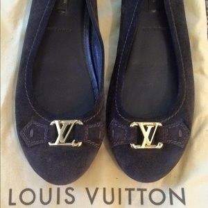 Louis Vuitton brow suede flats with gold LV