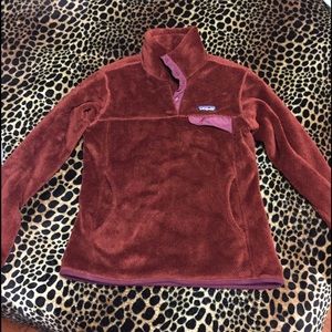 Patagonia pullover size medium. Great condition.