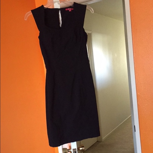 XOXO Dresses & Skirts - XOXO Black Fitted Work/Cocktail Dress