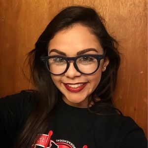 Meet your Posher, Maria