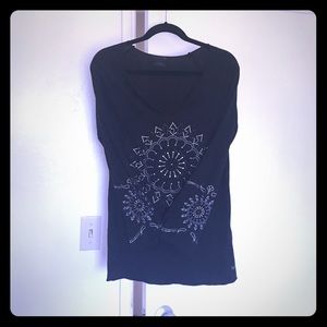 Mandala design stud shirt