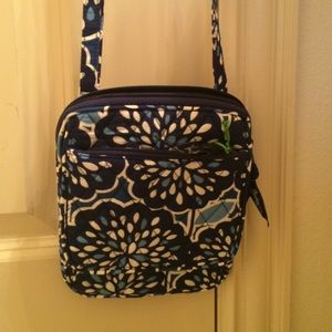NEW Vera Bradley!!💘 willing to change price:)
