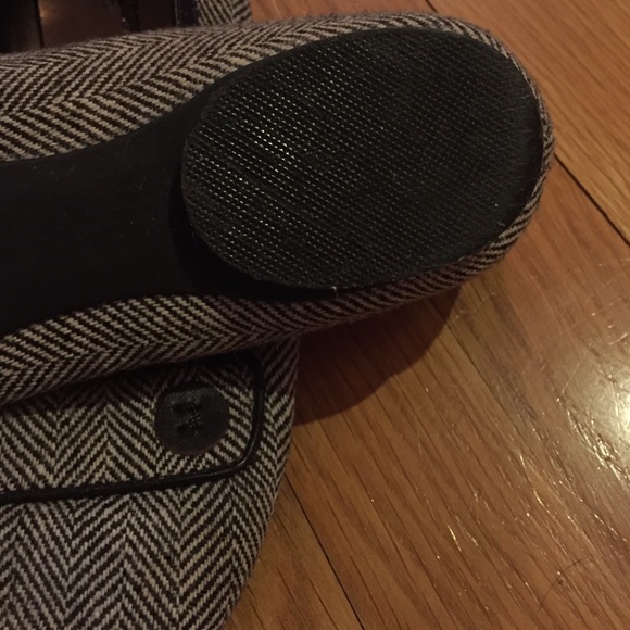 Isaac Mizrahi for Target herringbone flats size 9 - Picture 6 of 6