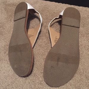 XOXO Shoes - Roche white sandals XOXO Shoes - Roche white sandals