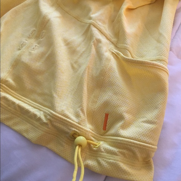 Yellow workout/cyclist top - Picture 2 of 3