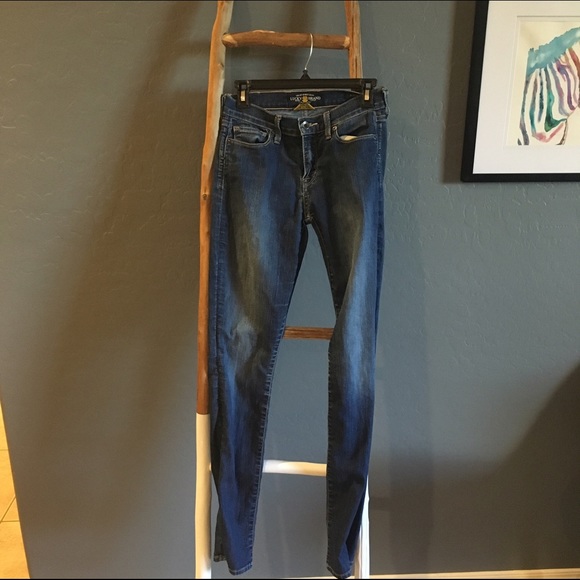 LUCKY BRAND DARK WASH SKINNY JEANS